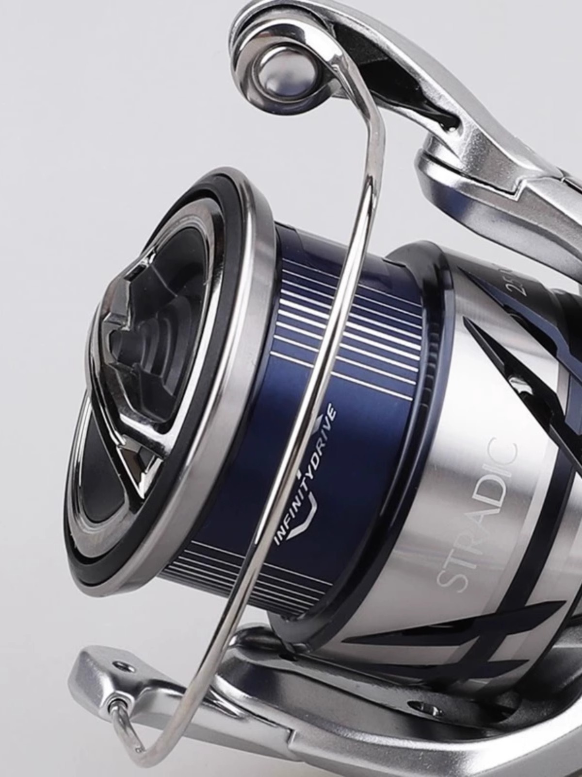 SHIMANO 23 STRADIC Angelrolle  – Daiwa Reel Bg Bewertung und Preis